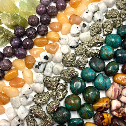 Artificial crystals that are comparable to natural crystals